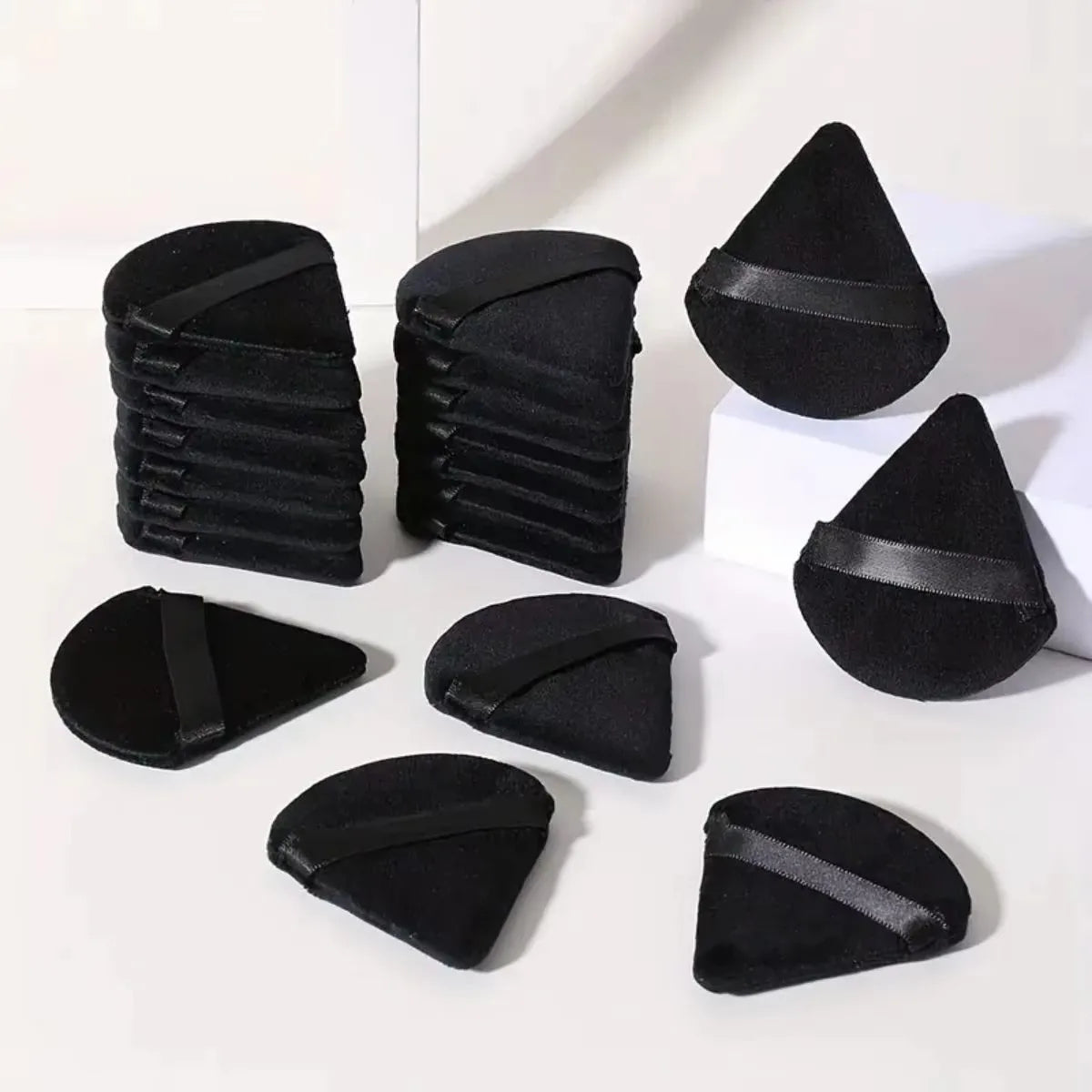 50PcsTriangle Powder Puff,Soft Velour Face Makeup Sponge Powder Puffs,Loose Powder Cosmetic Foundation Mineral Powder Wet Dry-Bl